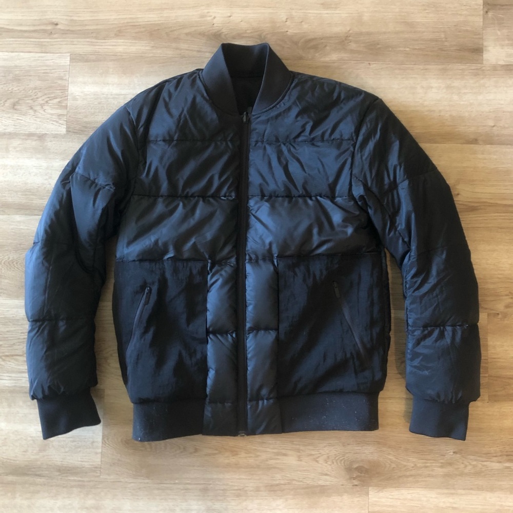 Lululemon Roam far bomber (Size 0-2)